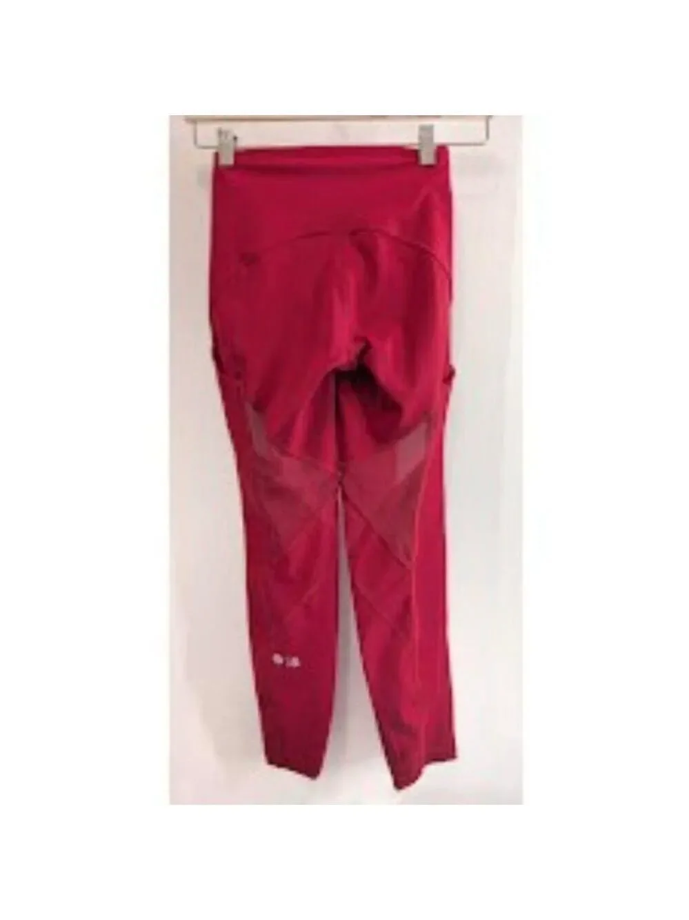 Lululemon X Barrys | Stronger as One Tight 25" in Ruby Red - Picture 3 of 15